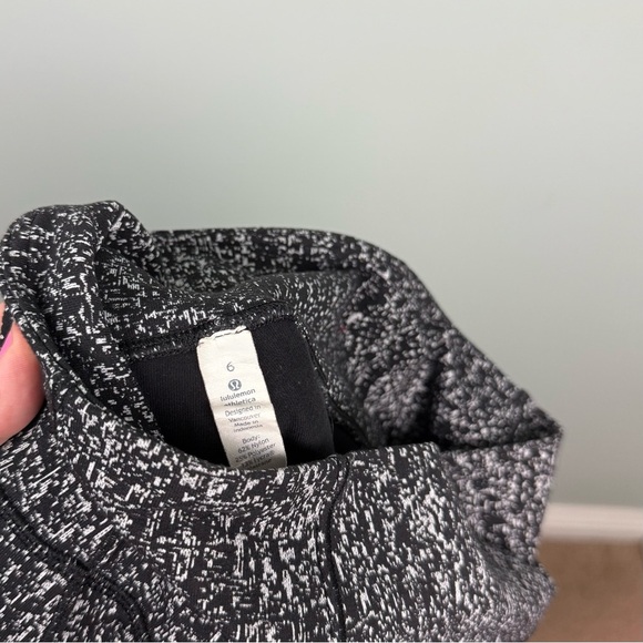 Lululemon Fit Physique Crop Luon Jacquard 19" - Picture 5 of 8